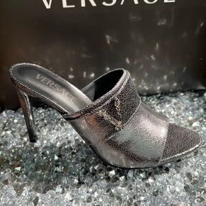 NIB VERSACE  METALLIC GRAY MULES